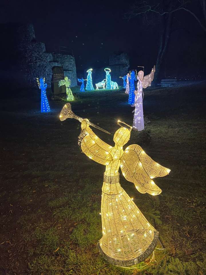Adventní neděle s anděly na hradě byla úžasná
