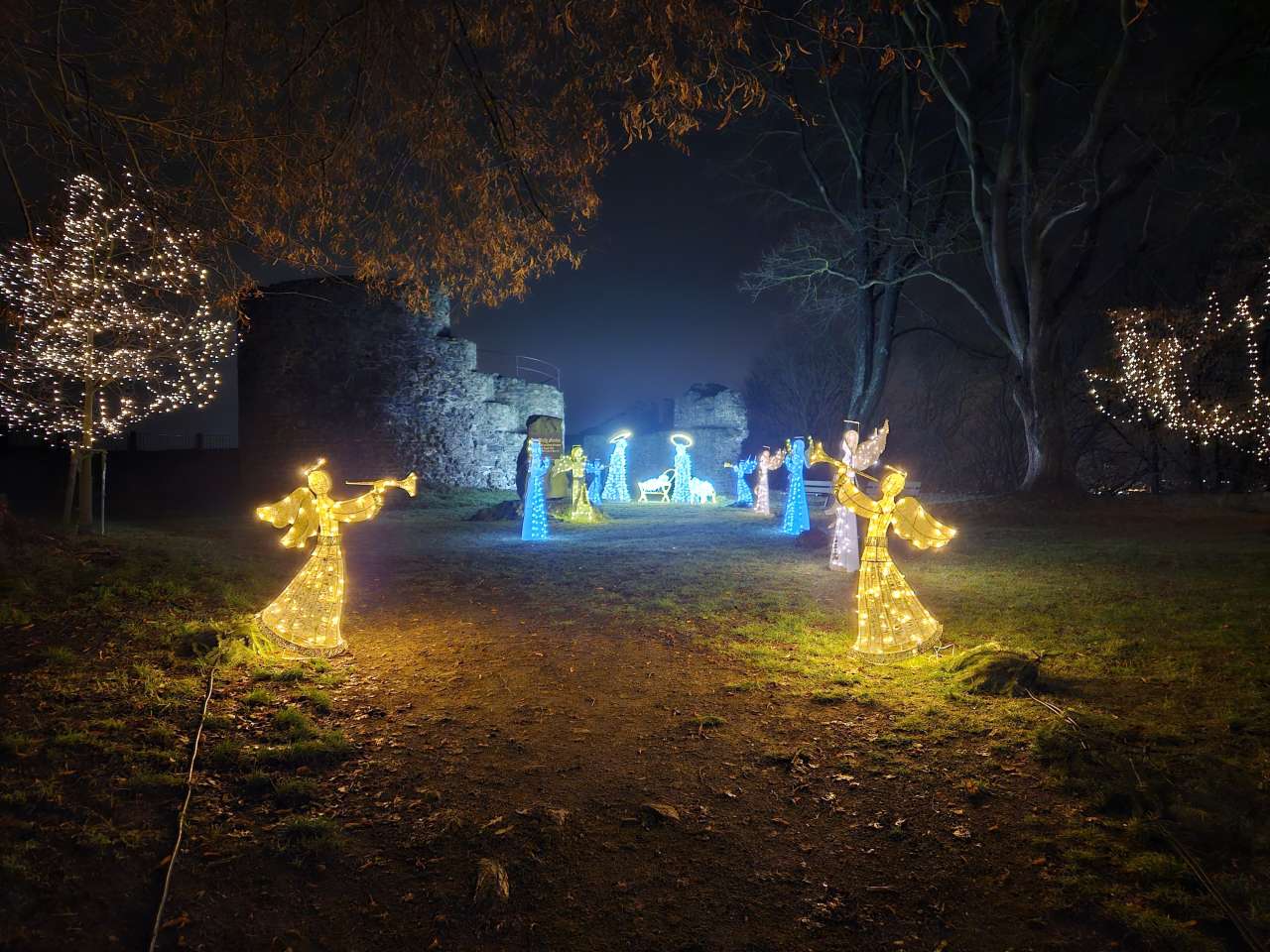 Adventní neděle s anděly na hradě byla úžasná