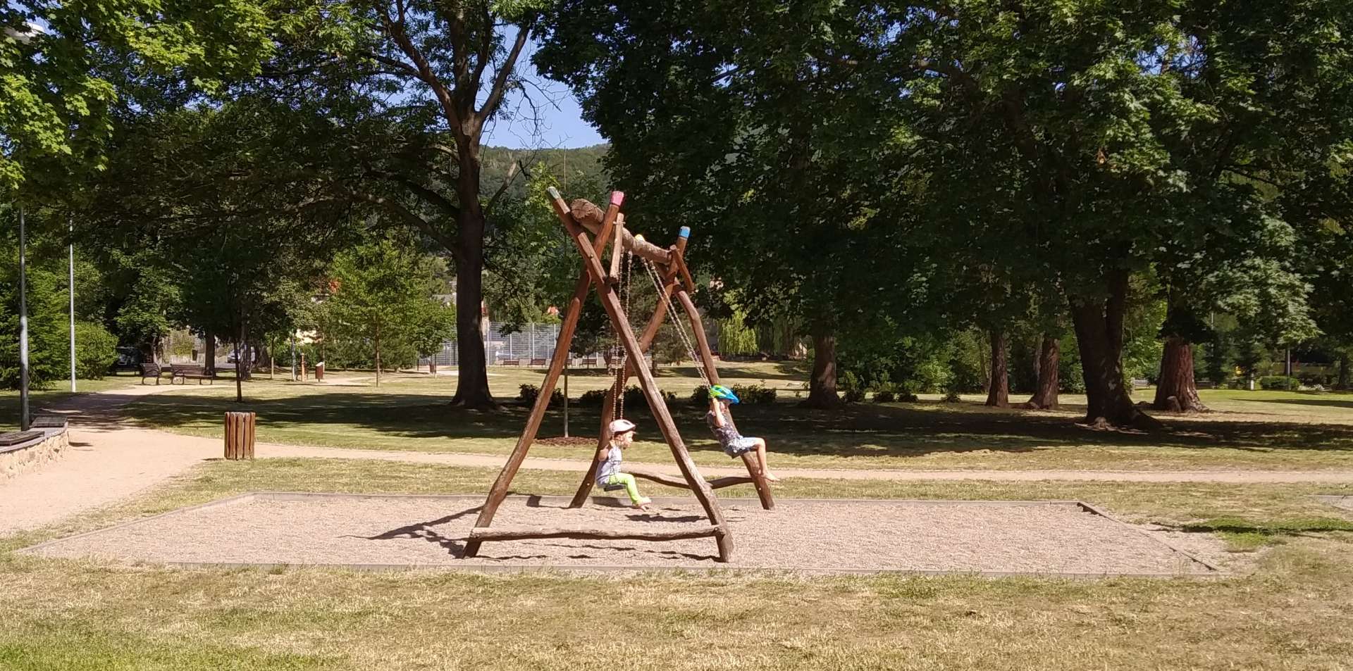 Dětská hřiště a park