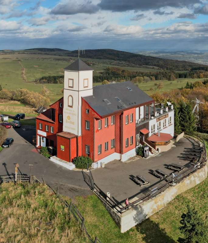 Horský hotel a restaurace Komáří vížka