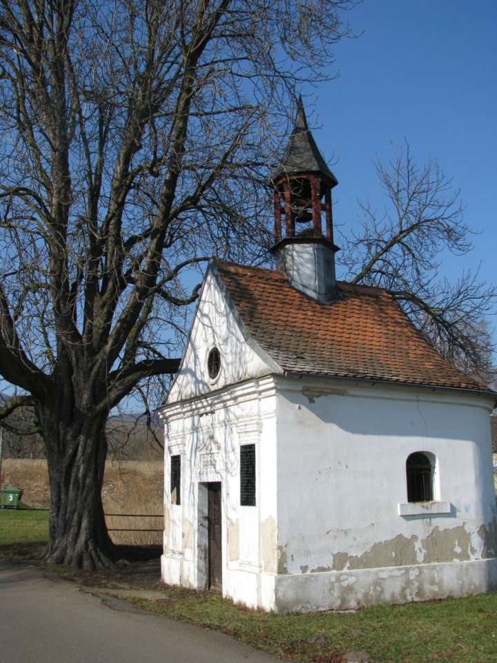 SETKÁNÍ u kaple v Soběchlebech 20. 6.
