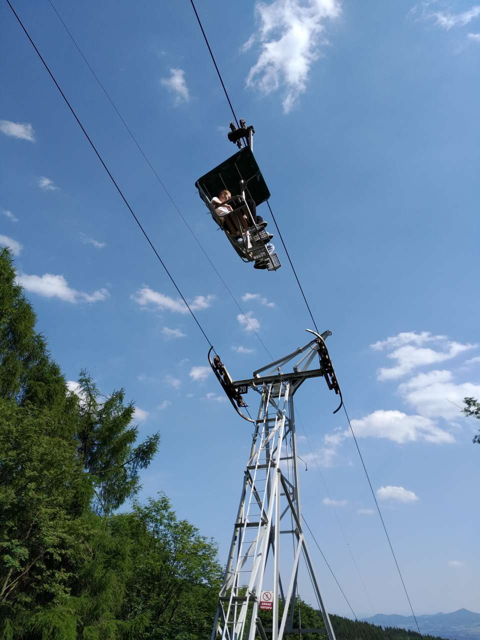 Lanovka na Komáří vížku, od 2. 4. do 26. 4. pravidelná údržba, mimo soboty a neděle nepojede