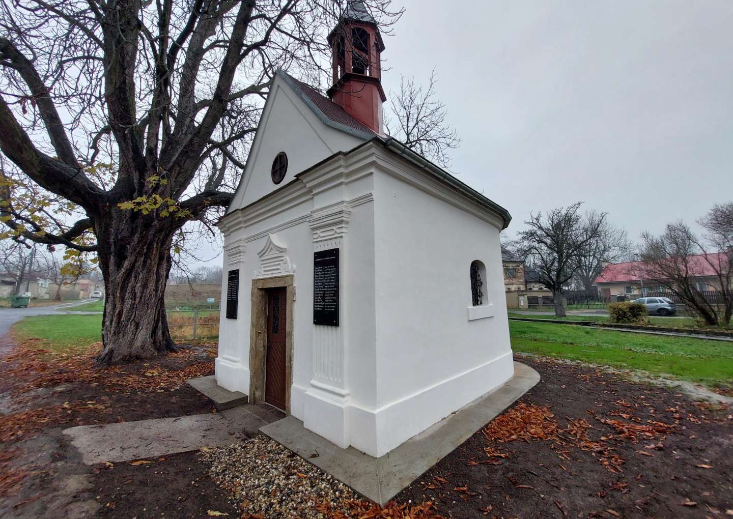 SETKÁNÍ u kaple v Soběchlebech 20. 6.