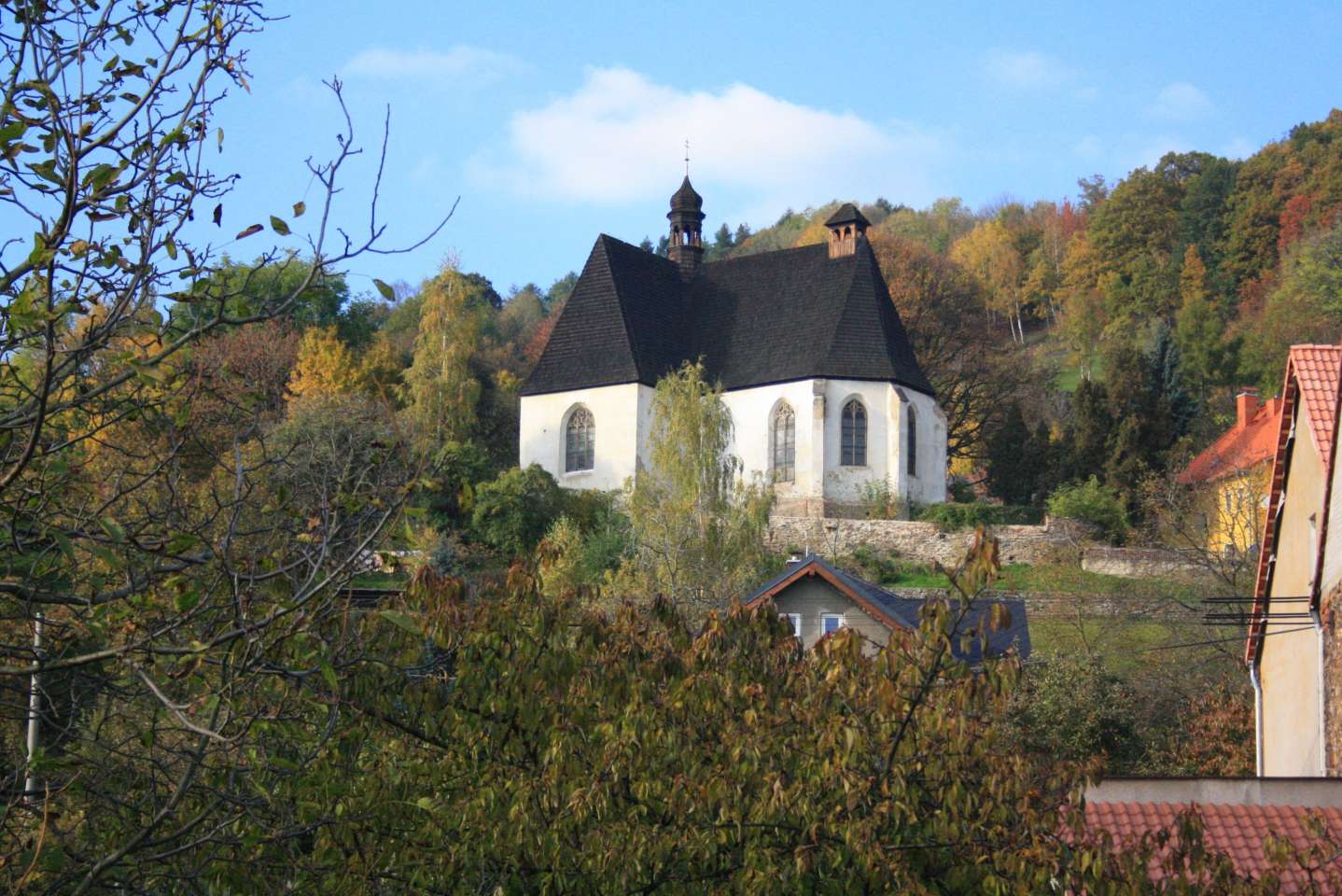 Kostel sv. Anny na Libušíně