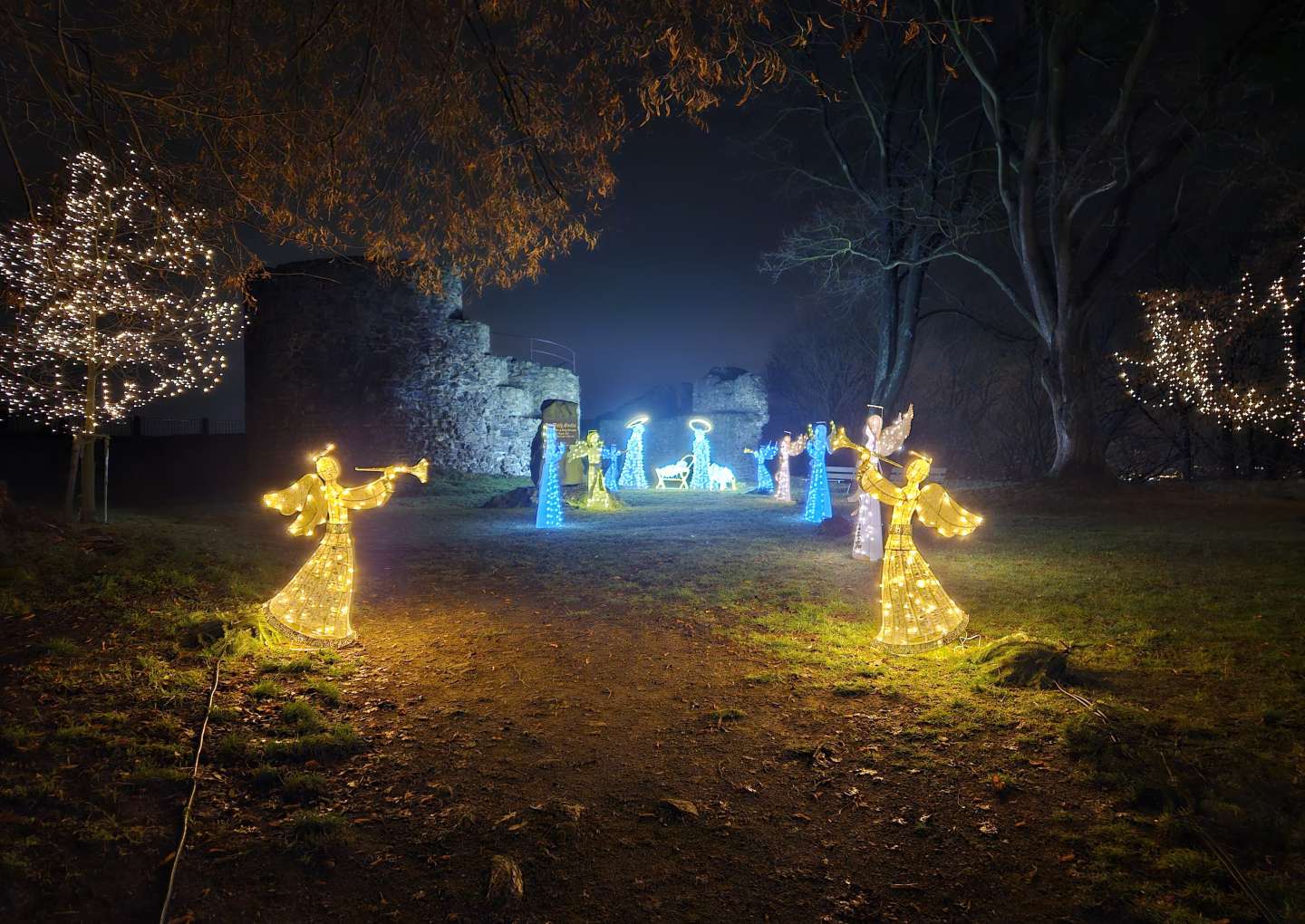 Adventní neděle s anděly na hradě byla úžasná
