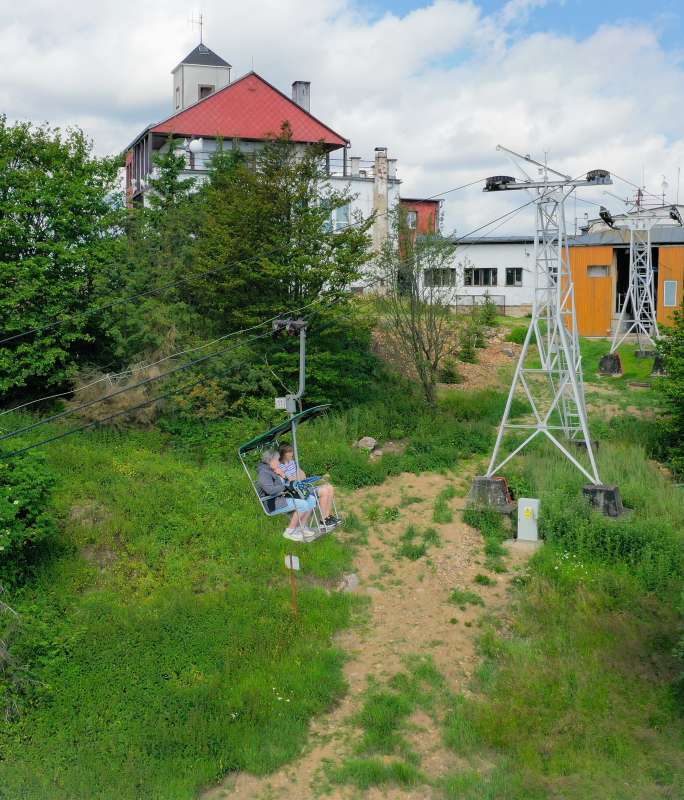 Lanovka na Komáří vížku, od 2. 4. do 26. 4. pravidelná údržba, mimo soboty a neděle nepojede