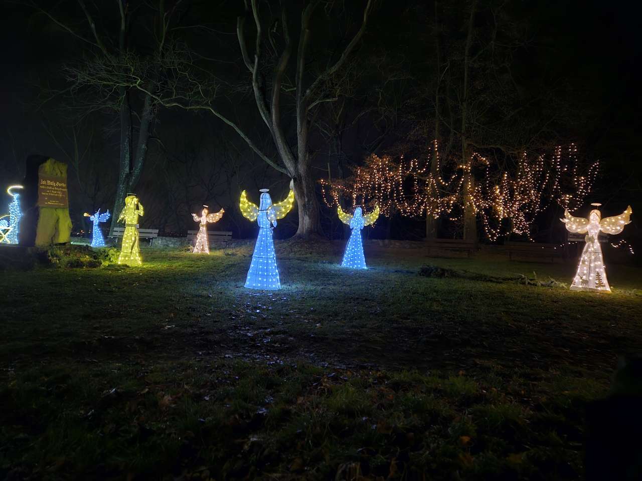 Adventní neděle s anděly na hradě byla úžasná