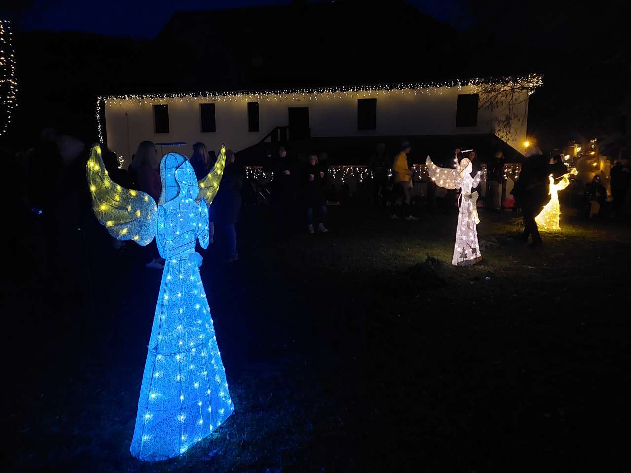 Adventní neděle s anděly na hradě byla úžasná